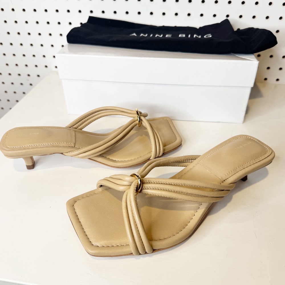 Anine Bing |‎ Suki Sandals in Sand Sz. 39 - Picture 2 of 12
